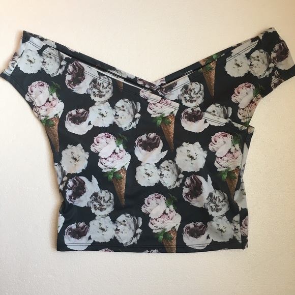 ❌SOLD❌Kortni Jeane Ice Cream Floral SwimTop - Picture 2 of 7